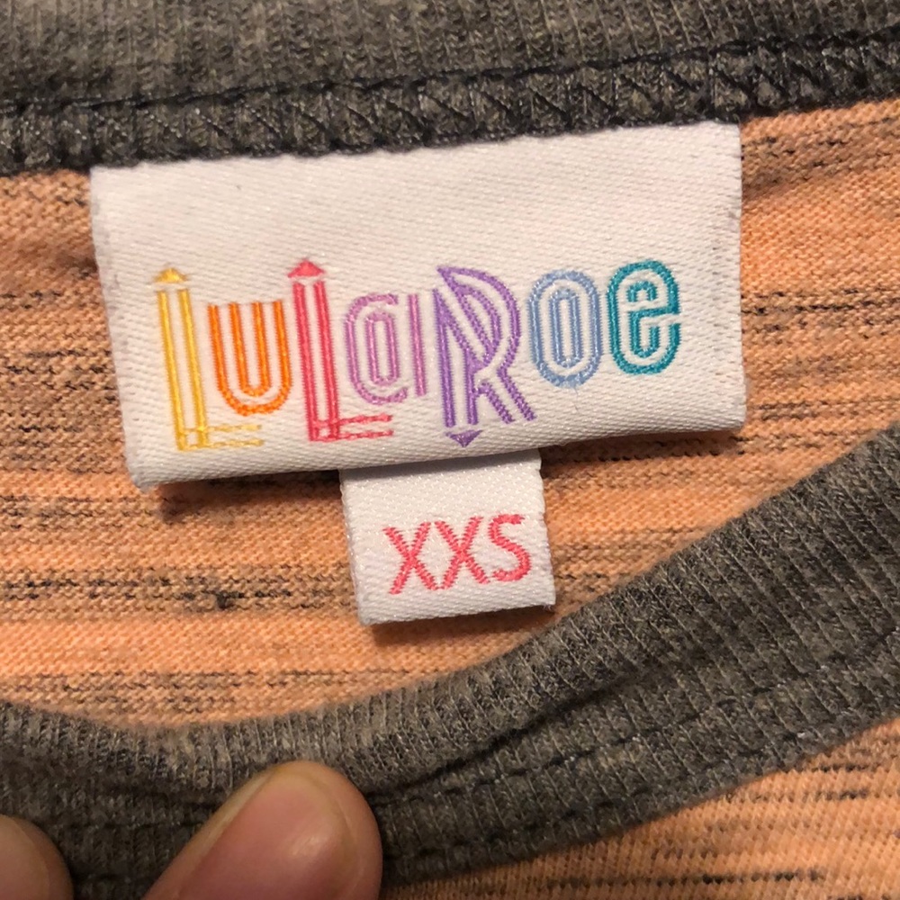 Lularoe Randy Tee - Picture 2 of 3